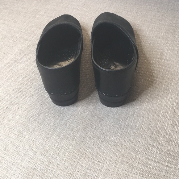 Dansko professional in black - Picture 2 of 6